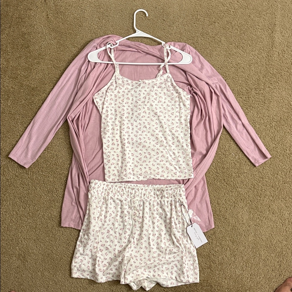 Together Pink and White Floral Sleepwear - Picture 2 of 5
